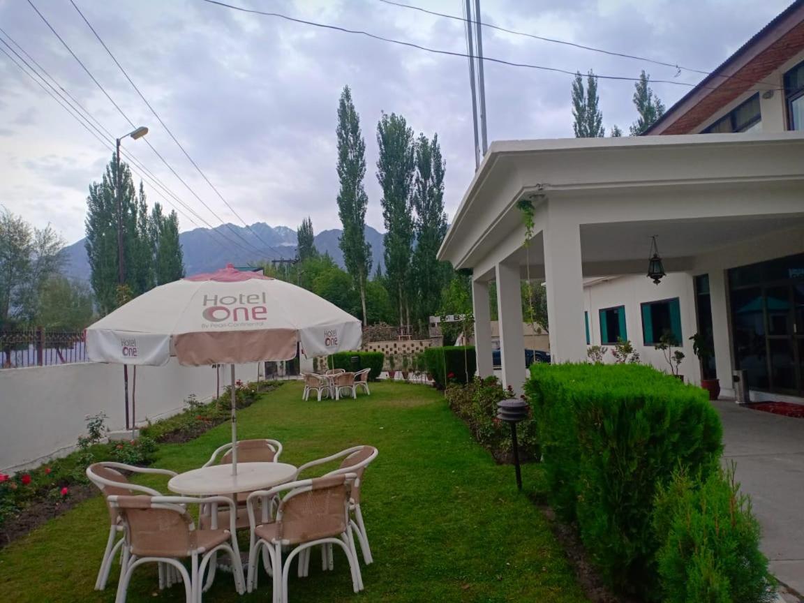 Hotel One Skardu Exterior foto